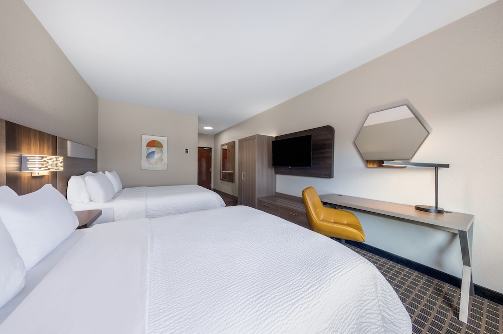 holiday inn express hotel and suites pittsburg by ihg