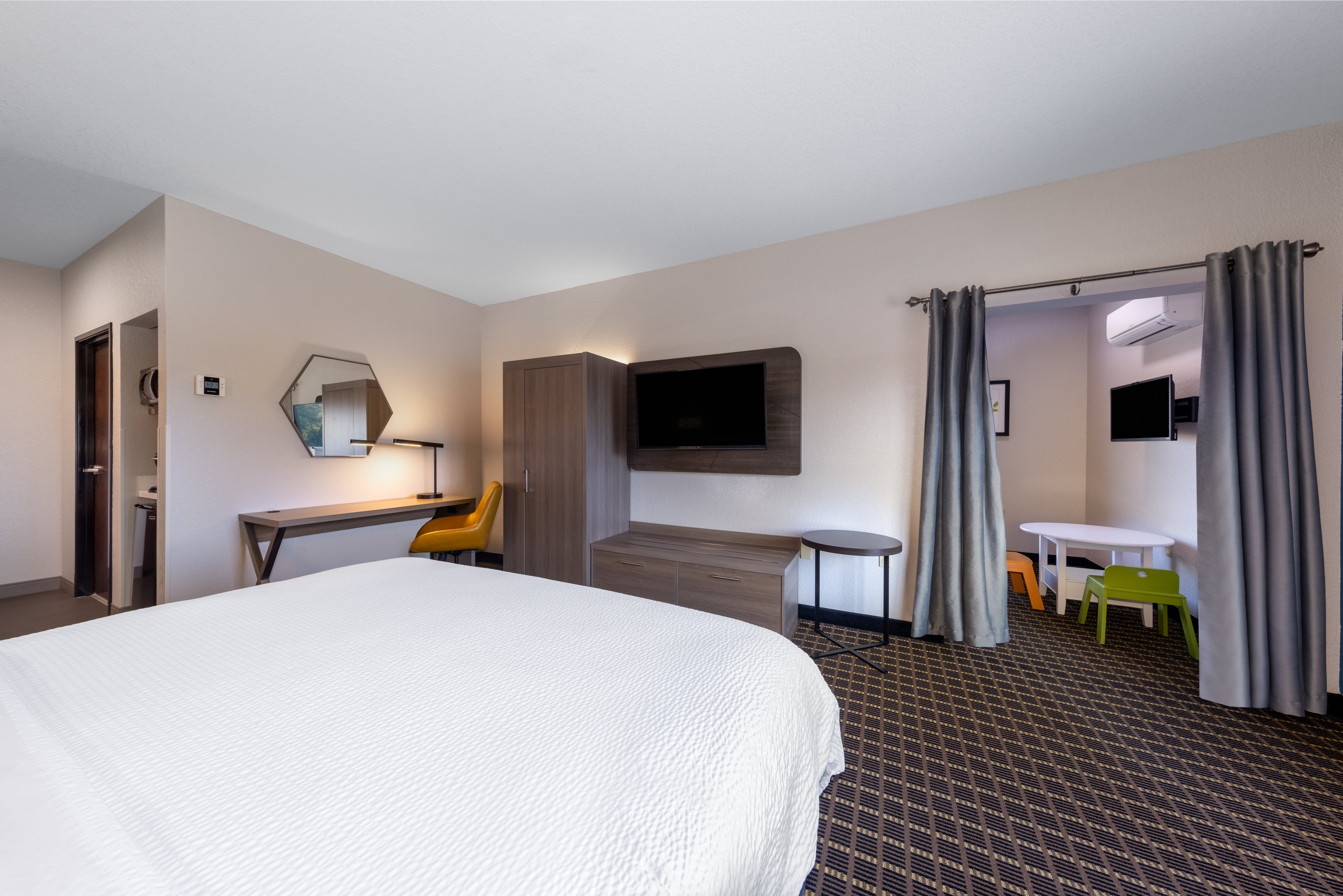 holiday inn express hotel and suites pittsburg by ihg