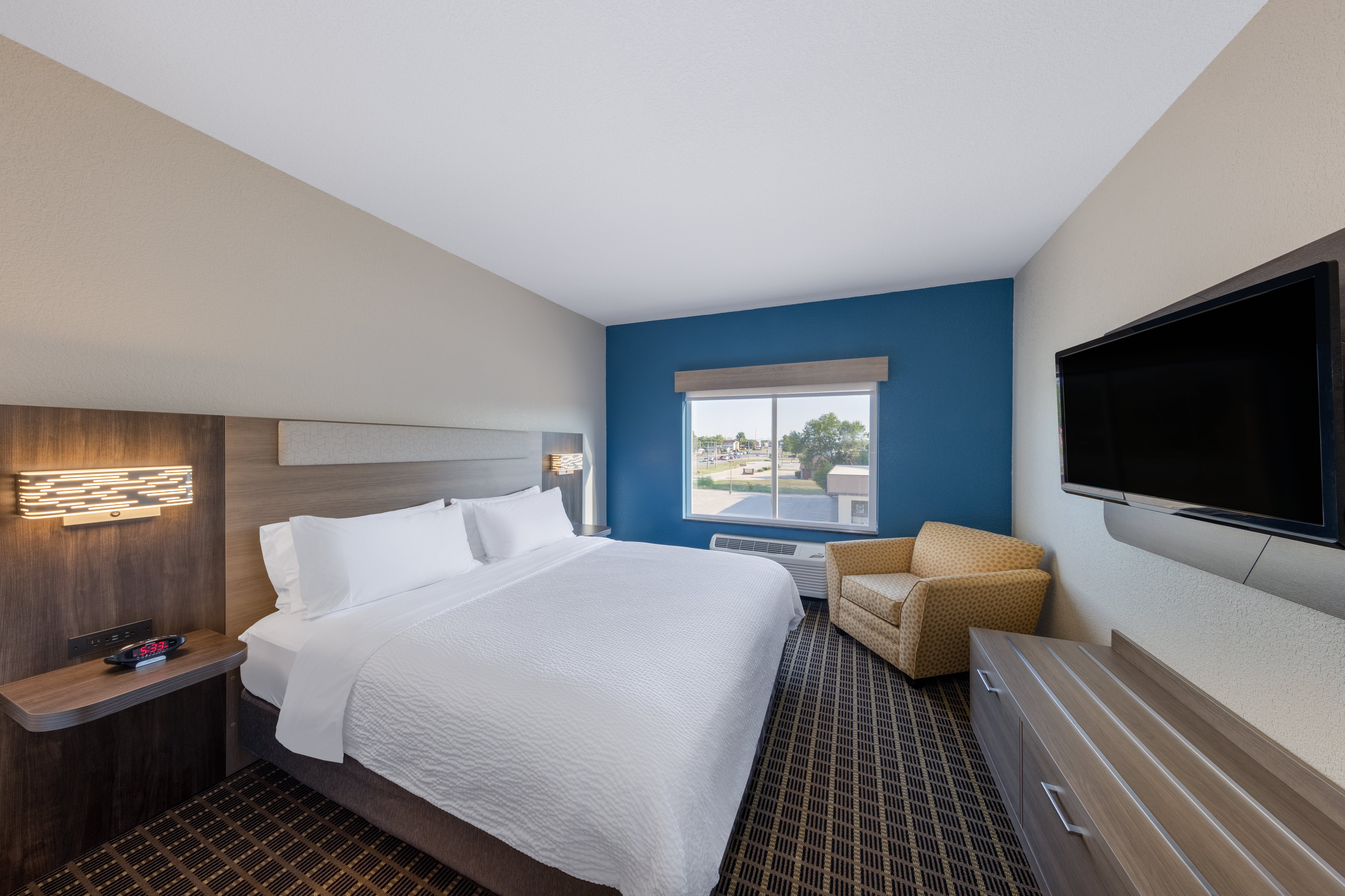 holiday inn express hotel and suites pittsburg by ihg