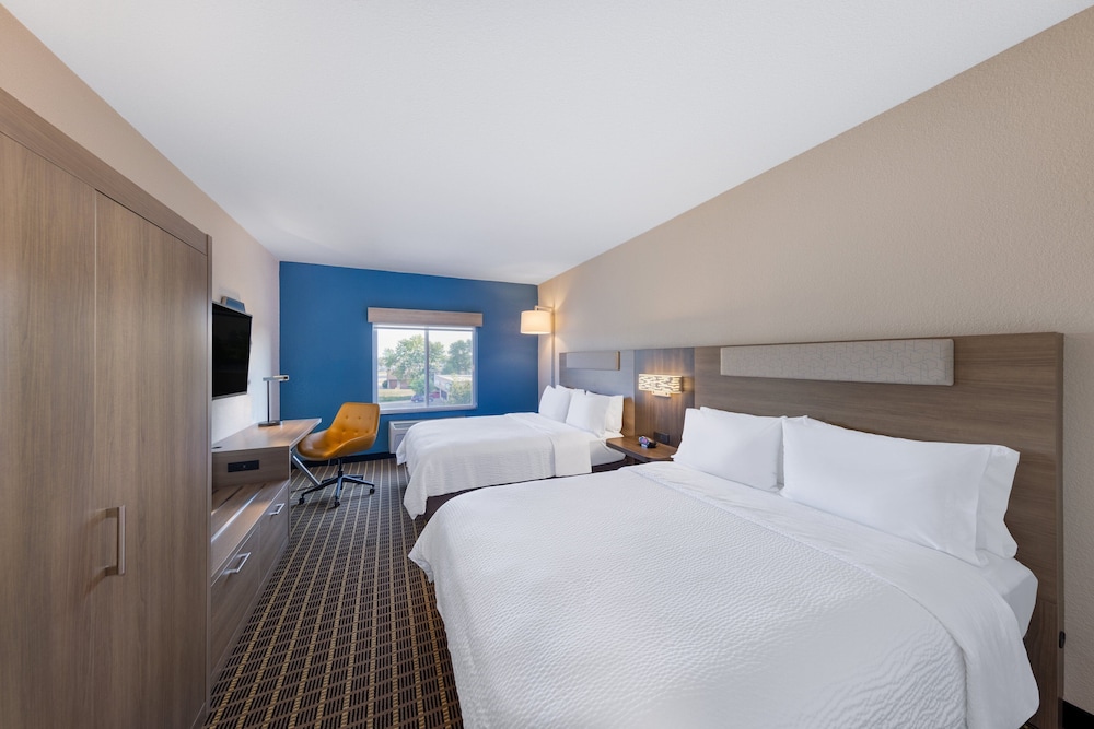 holiday inn express hotel and suites pittsburg by ihg