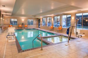 holiday inn express hotel and suites pittsburg by ihg