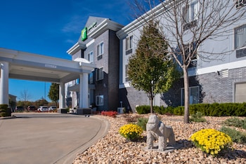 holiday inn express hotel and suites pittsburg by ihg