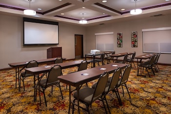 holiday inn express hotel and suites pittsburg by ihg