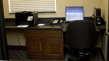 holiday inn express hotel and suites pittsburg by ihg