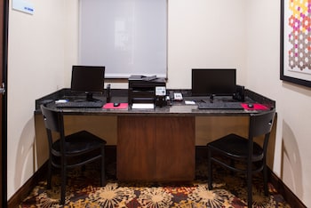 holiday inn express hotel and suites pittsburg by ihg