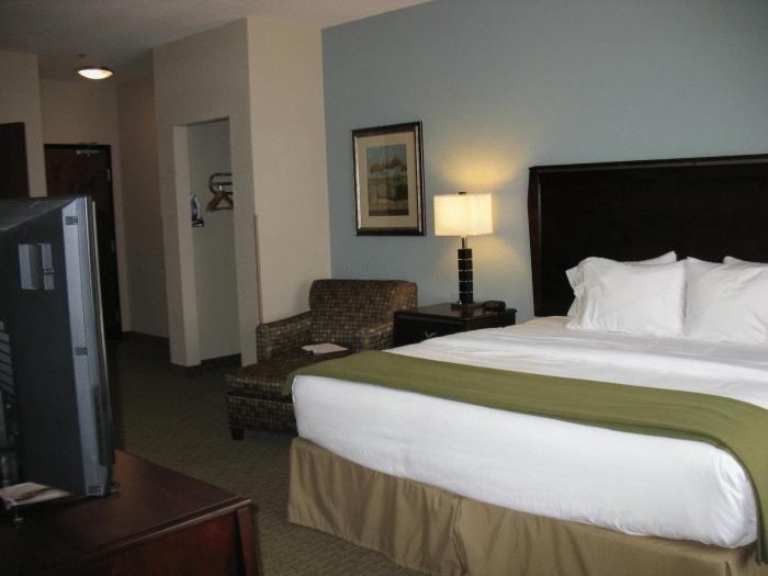 holiday inn express hotel and suites pittsburg by ihg