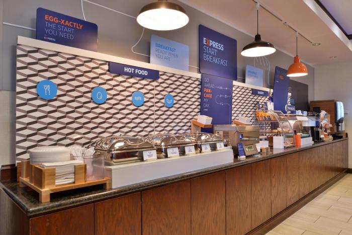 holiday inn express hotel and suites pittsburg by ihg