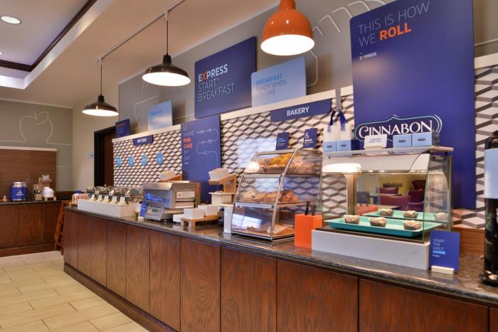holiday inn express hotel and suites pittsburg by ihg
