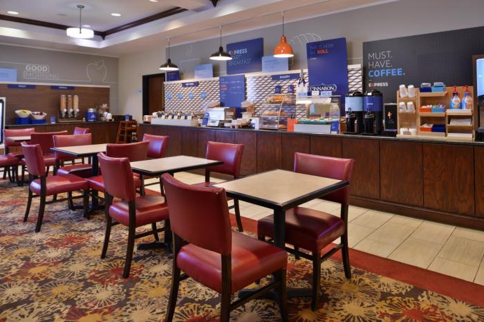 holiday inn express hotel and suites pittsburg by ihg
