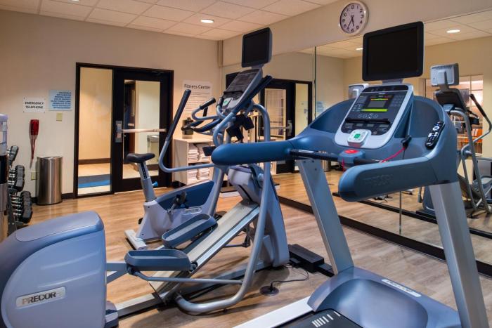 holiday inn express hotel and suites pittsburg by ihg