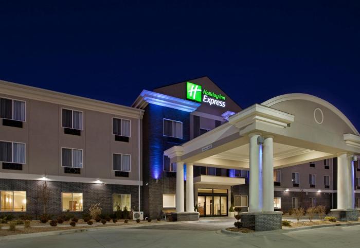 holiday inn express hotel and suites pittsburg by ihg
