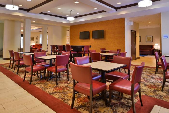 holiday inn express hotel and suites pittsburg by ihg