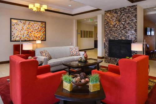 holiday inn express hotel and suites pittsburg by ihg