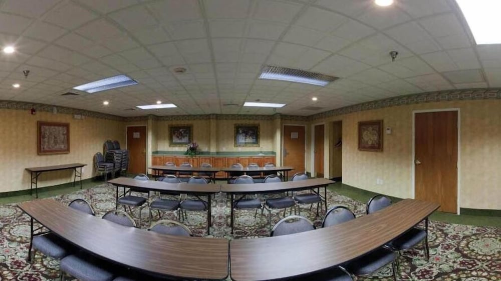 holiday inn express plymouth by ihg