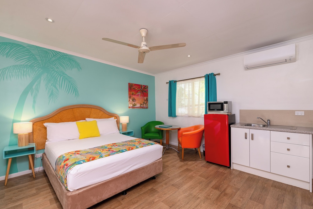 port douglas motel