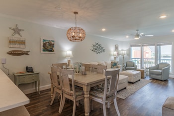 executive keys condominiums on the beach