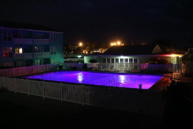 executive keys condominiums on the beach