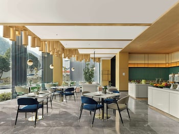 hilton garden inn huangshan scenic area south gate