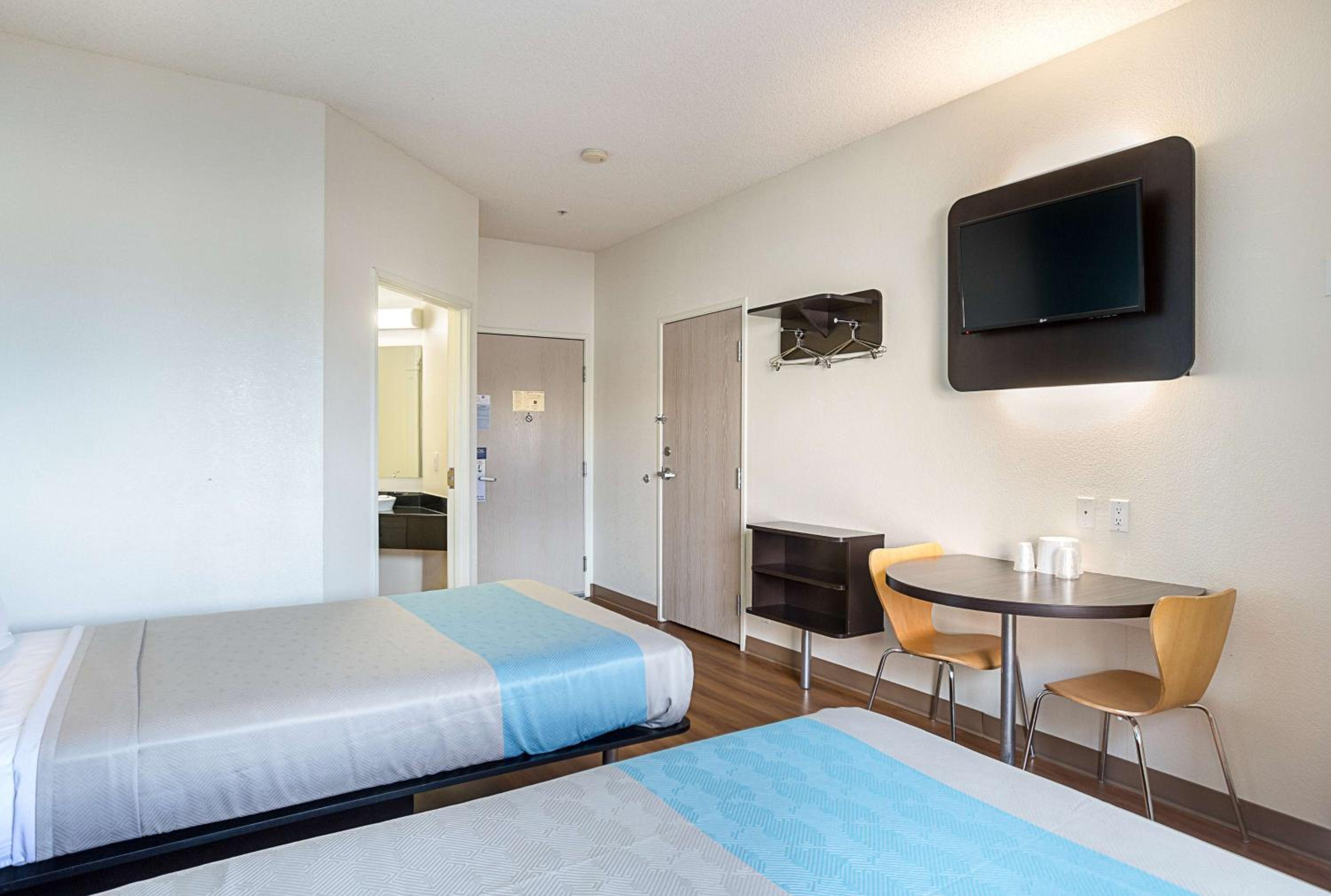 conrad bangkok residences