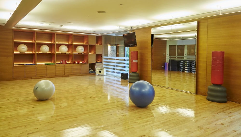 conrad bangkok residences