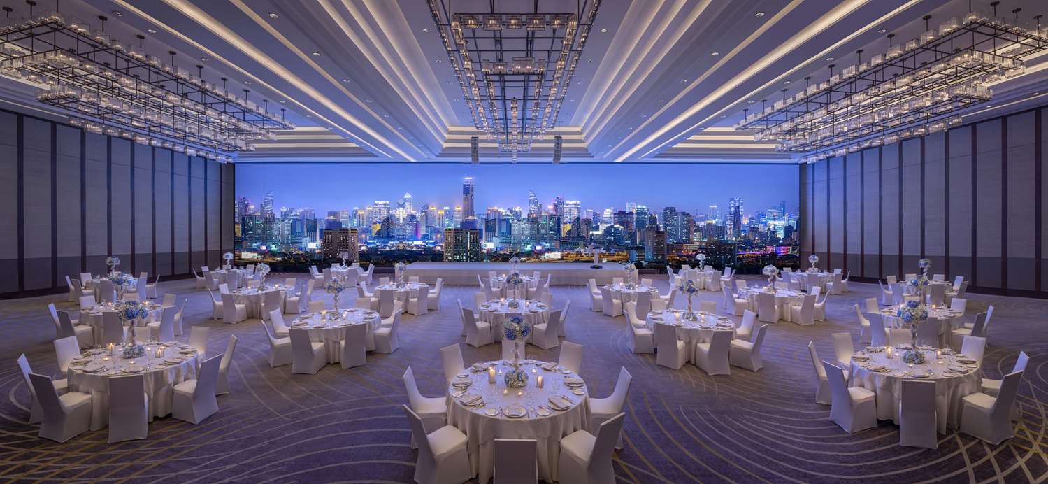 conrad bangkok residences