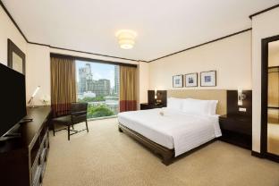 conrad bangkok residences