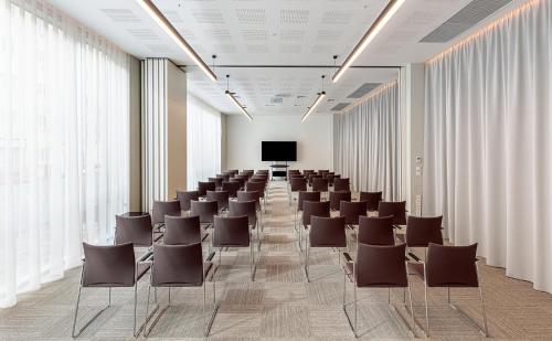 holiday inn prague congress centre by ihg
