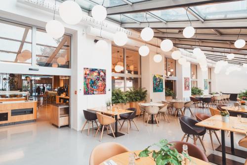 holiday inn prague congress centre by ihg
