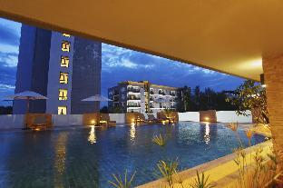 lee nova hotel