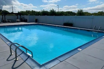 Comfort Inn & Suites Pottstown Eastern Gateway,Montgomery>>Lower Pottsgrove Township,3 star