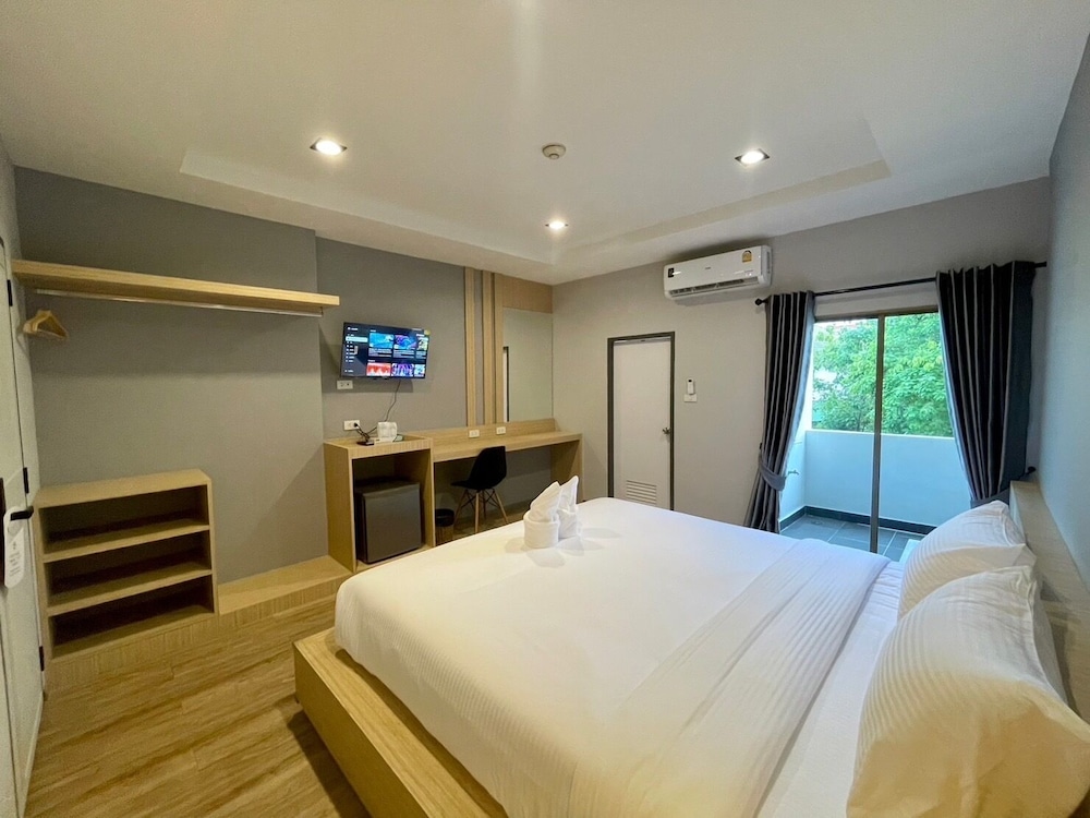 klaang muang hotel rayong