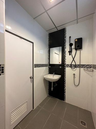 klaang muang hotel rayong