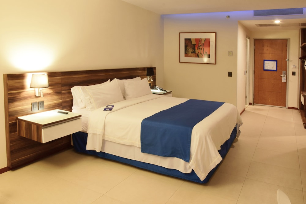 holiday inn express puerto vallarta by ihg
