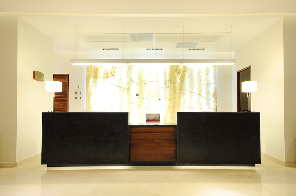 holiday inn express puerto vallarta by ihg
