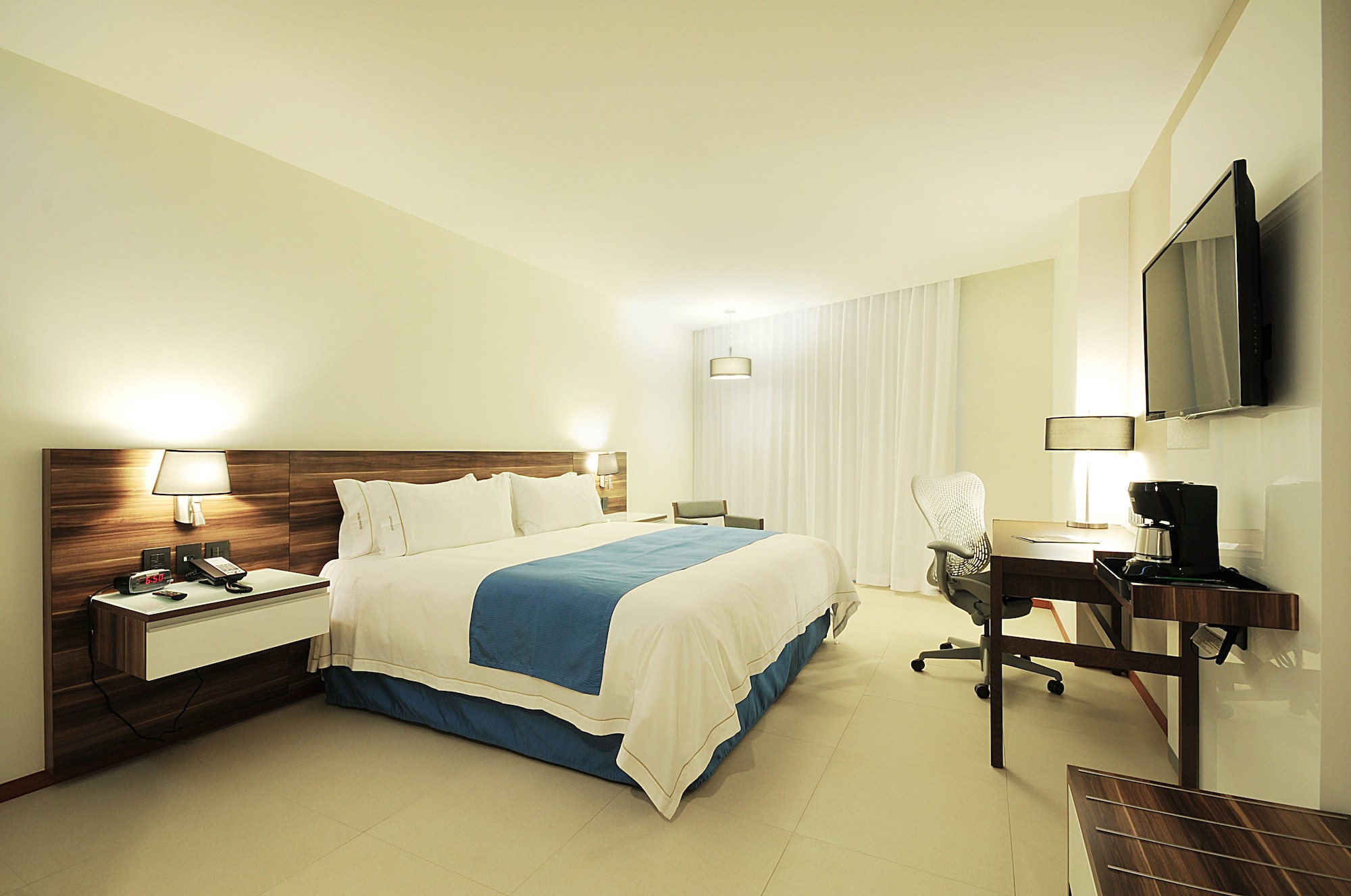 holiday inn express puerto vallarta by ihg
