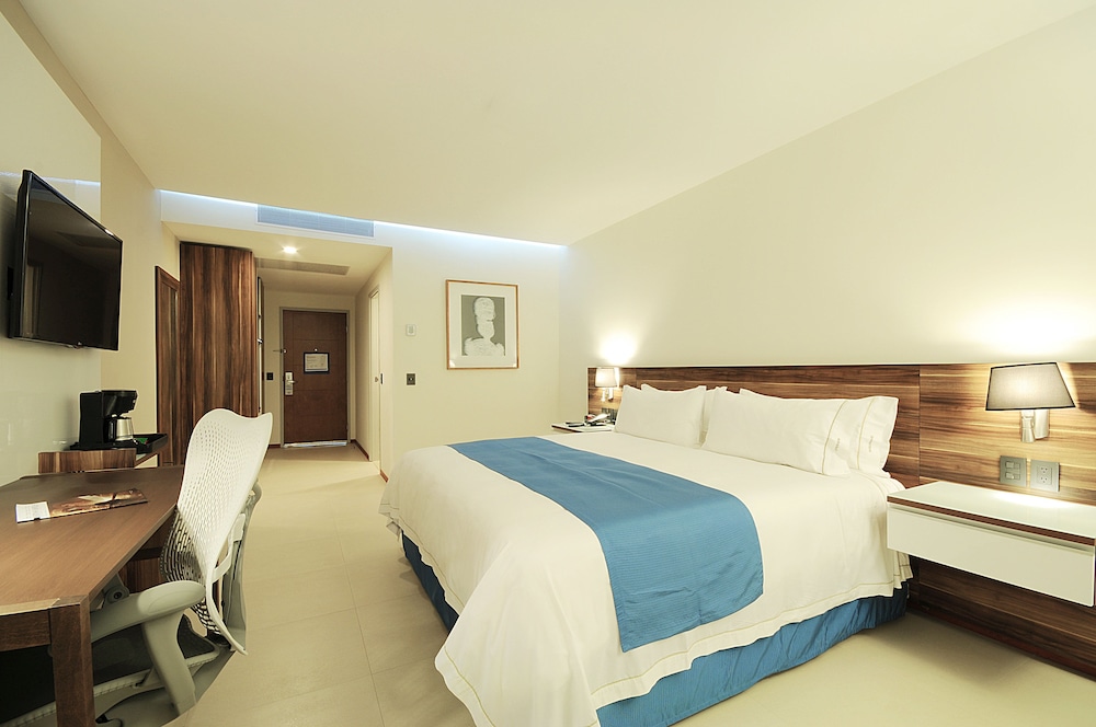 holiday inn express puerto vallarta by ihg