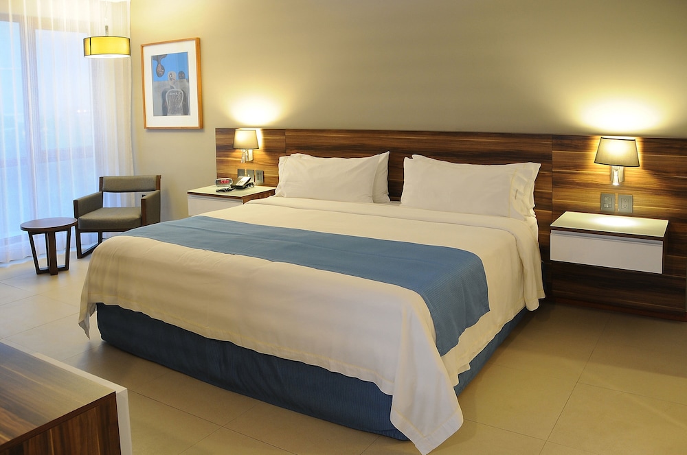 holiday inn express puerto vallarta by ihg