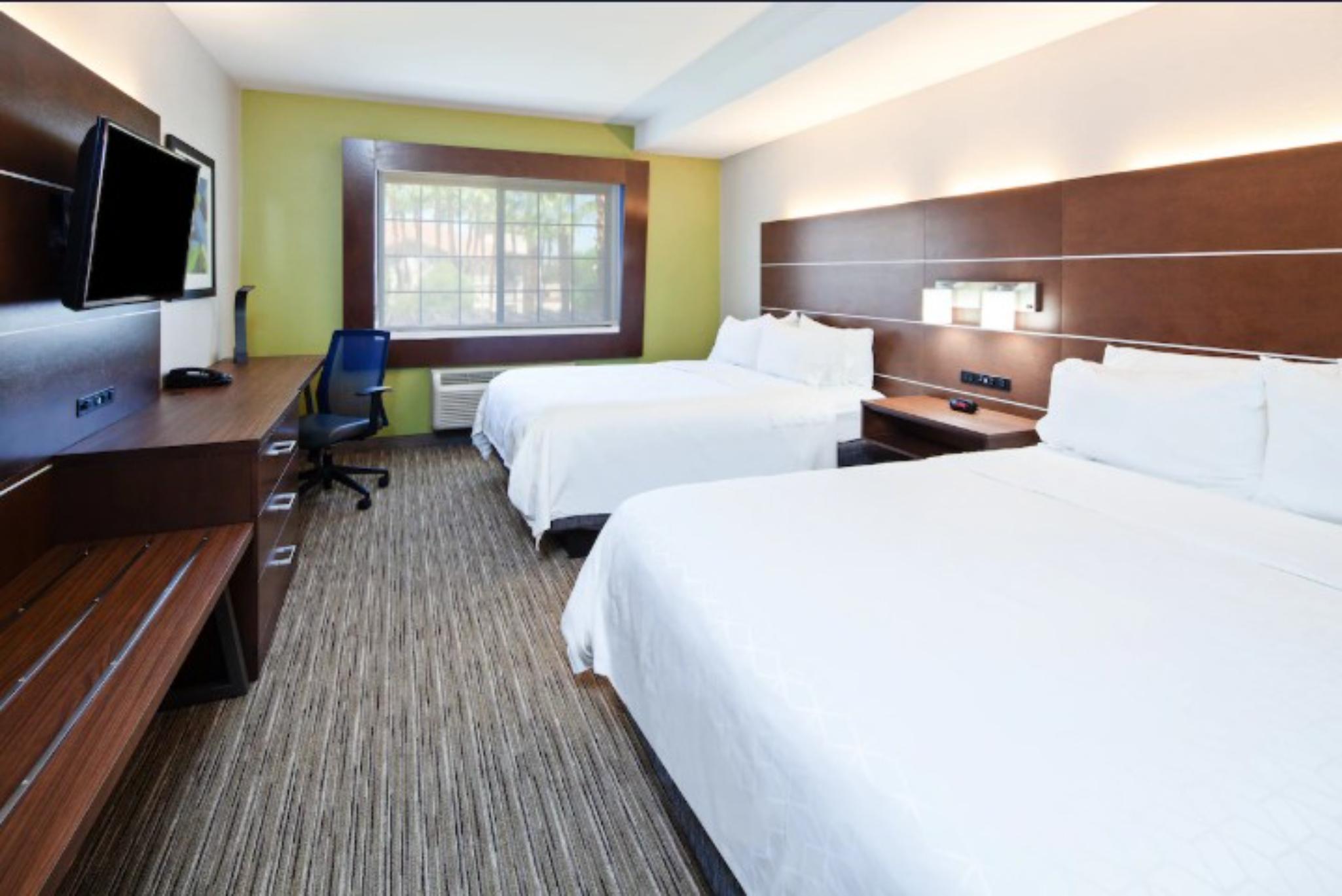 holiday inn express and suites rancho mirage