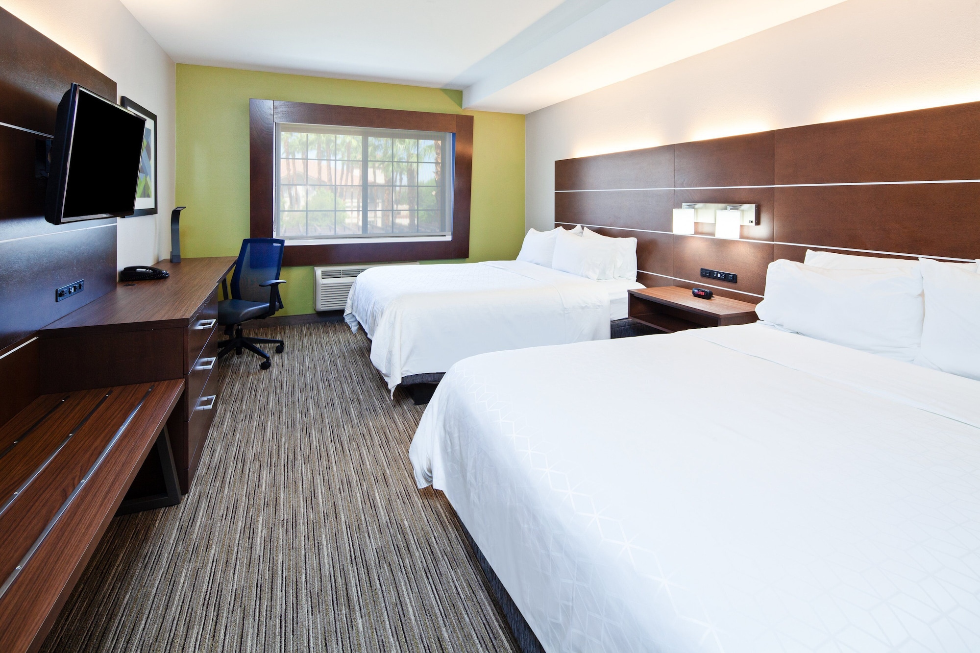 holiday inn express and suites rancho mirage
