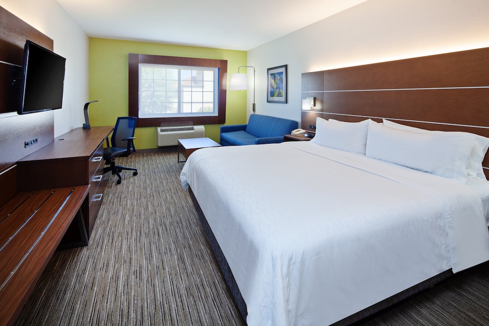holiday inn express and suites rancho mirage