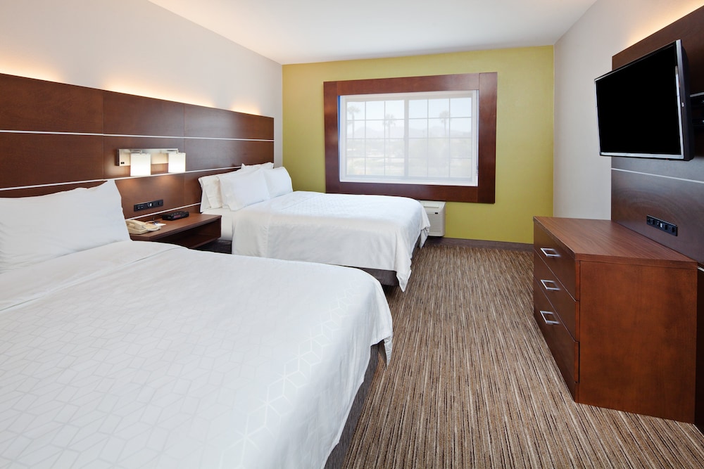 holiday inn express and suites rancho mirage