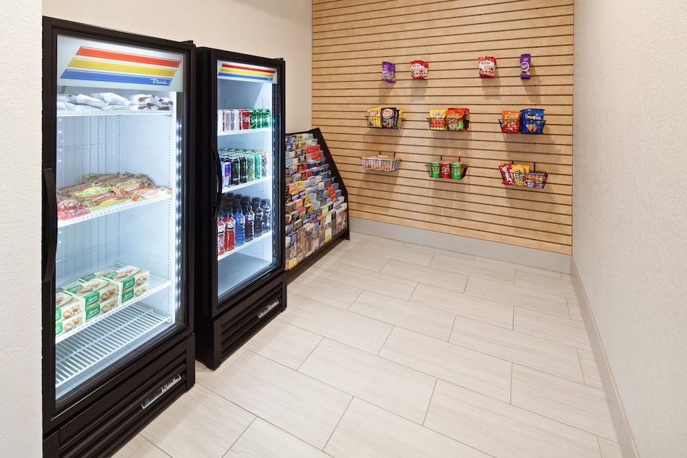 holiday inn express and suites rancho mirage
