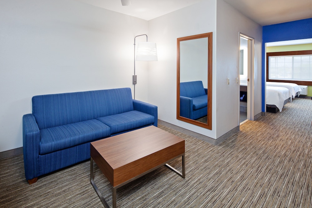 holiday inn express and suites rancho mirage