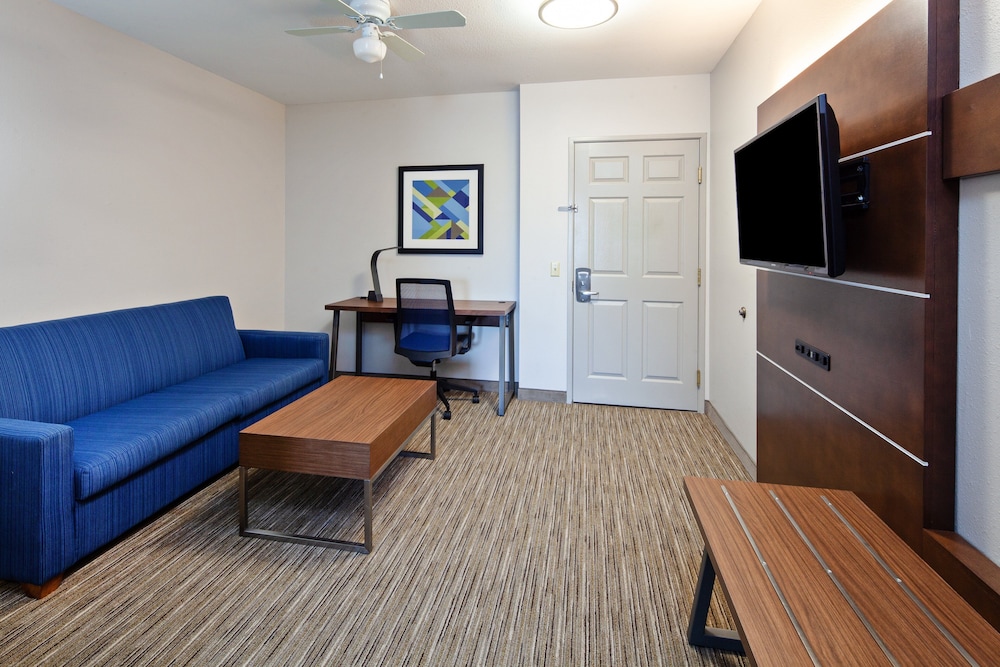 holiday inn express and suites rancho mirage