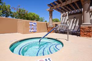 holiday inn express and suites rancho mirage