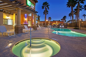 Holiday Inn Express & Suites Rancho Mirage,Palm Desert>>Cathedral City,3 star