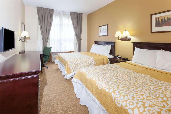 days inn and suites by wyndham tucker northlake