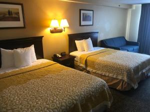 days inn and suites by wyndham tucker northlake