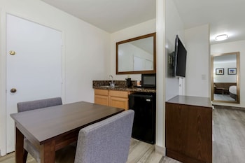 comfort suites at sabino canyon