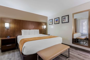 comfort suites at sabino canyon
